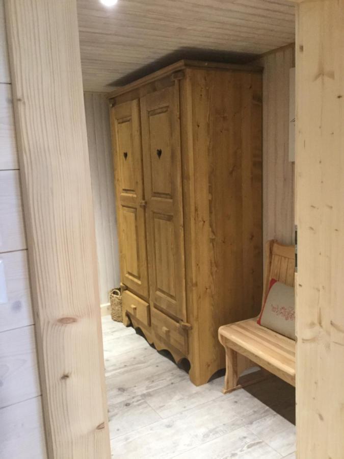 La Ferme De La-Haut B&B Le Haut-du-Them エクステリア 写真