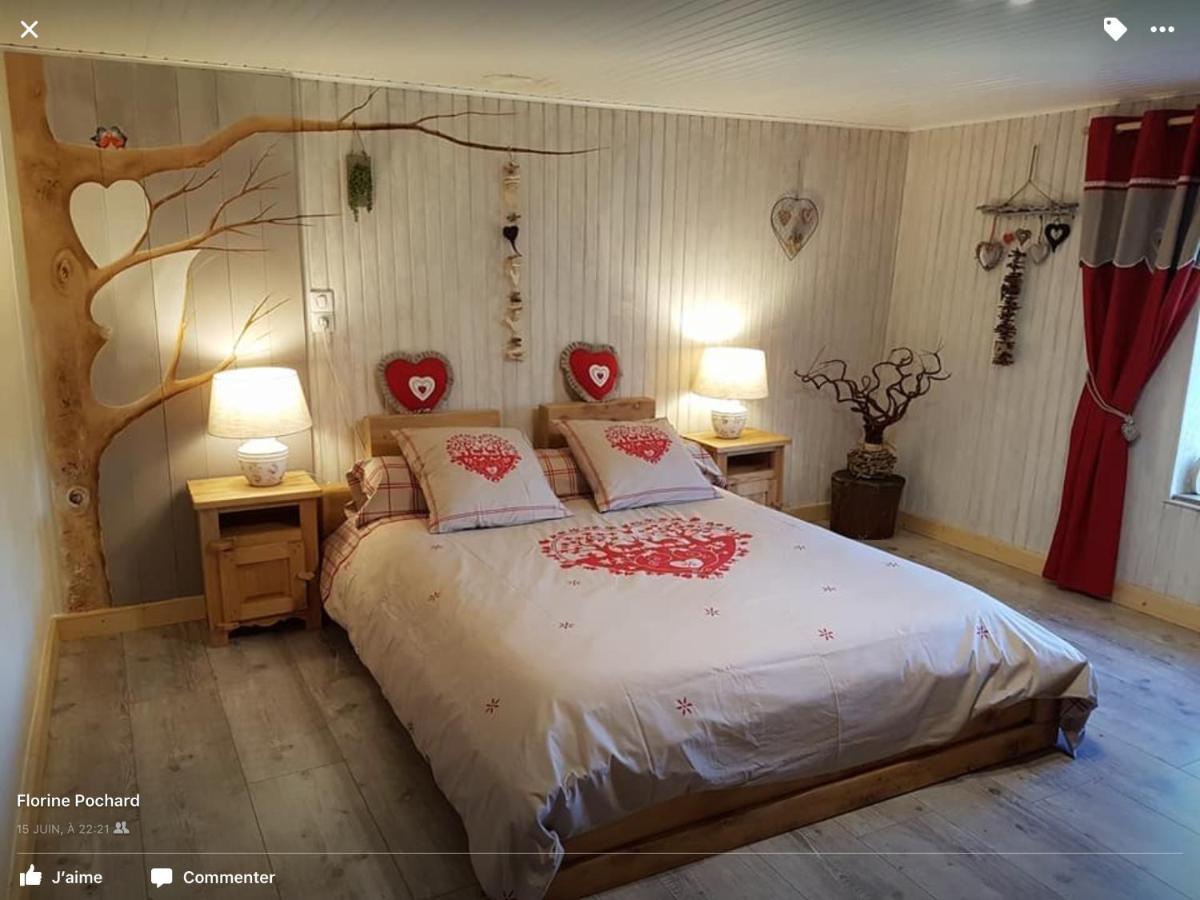 La Ferme De La-Haut B&B Le Haut-du-Them エクステリア 写真