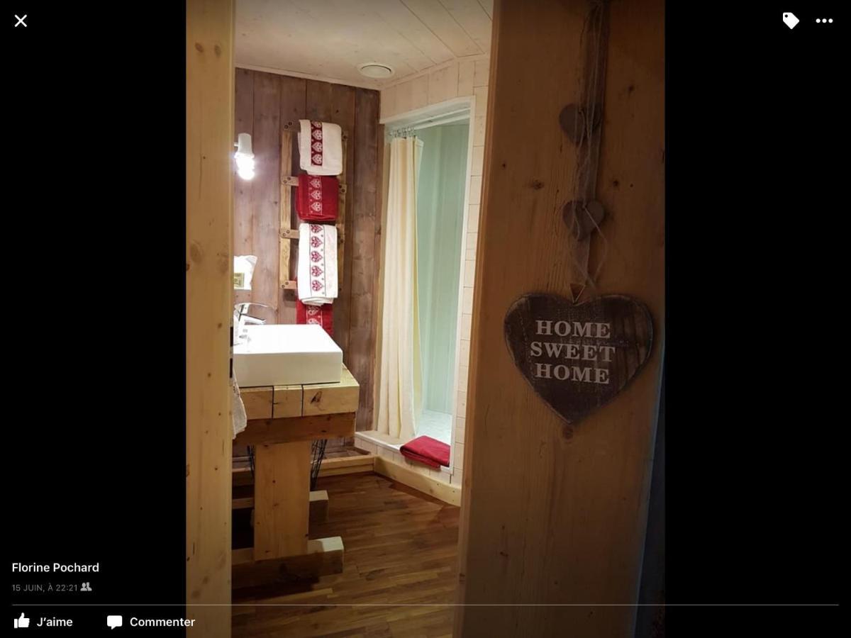 La Ferme De La-Haut B&B Le Haut-du-Them エクステリア 写真